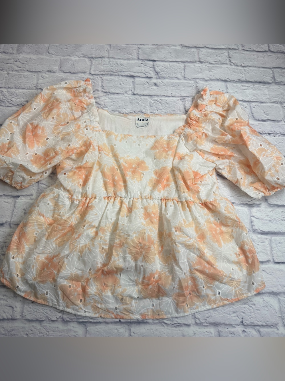 ARULA White Eyelet Blouse with Peach Floral Print. Square Neckline. Size A (XL)